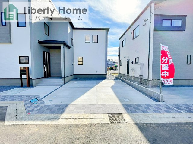 牛久市さくら台1丁目4期　新築戸建　4号棟の駐車場