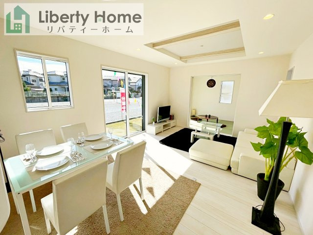 牛久市さくら台1丁目4期　新築戸建　4号棟の居間・リビング