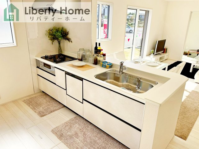 牛久市さくら台1丁目4期　新築戸建　4号棟のキッチン
