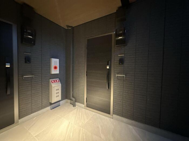 【エントランス】 | D-GLANZ EAST