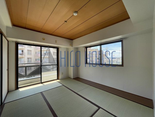 シャトーサンワの寝室