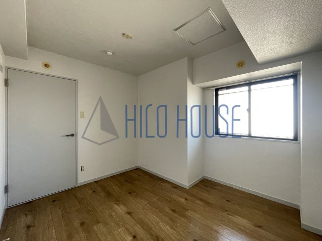 シャトーサンワの寝室