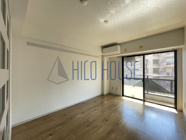 シャトーサンワの寝室