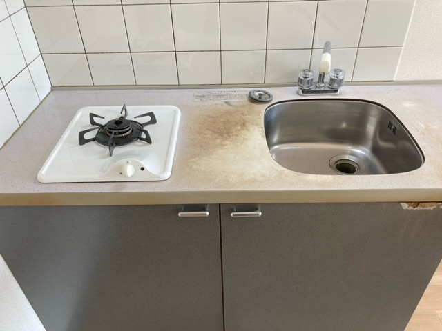 三鷹市大沢６丁目のアパートのキッチン