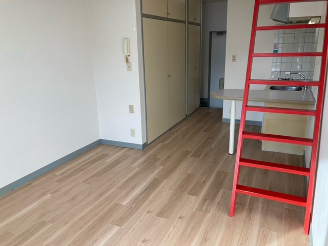 三鷹市大沢６丁目のアパートの収納