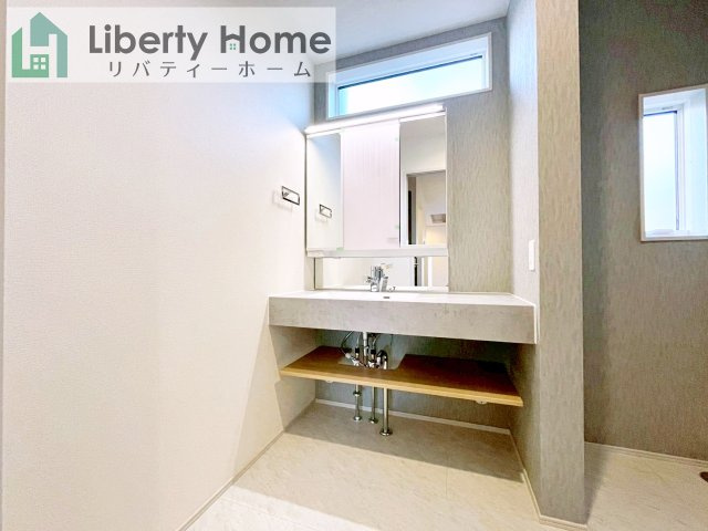 牛久市さくら台1丁目4期　新築戸建　6号棟の独立洗面台