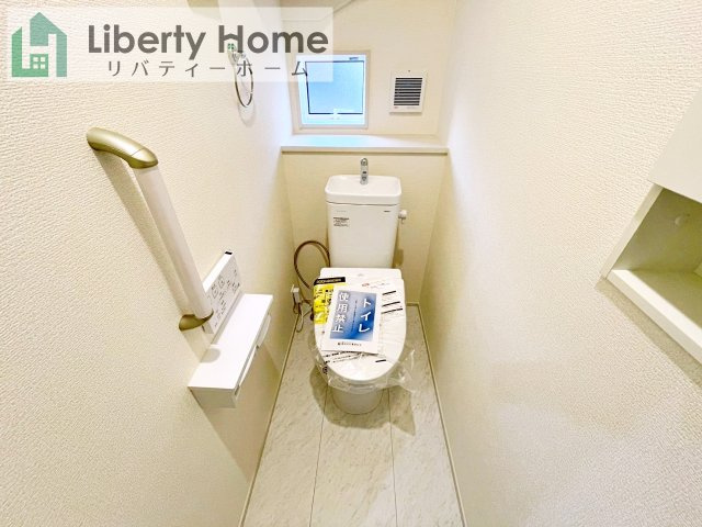 牛久市さくら台1丁目4期　新築戸建　6号棟のトイレ