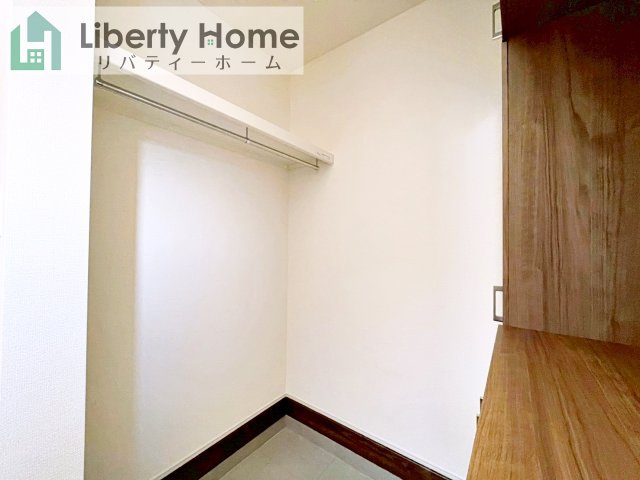 牛久市さくら台1丁目4期　新築戸建　6号棟の収納