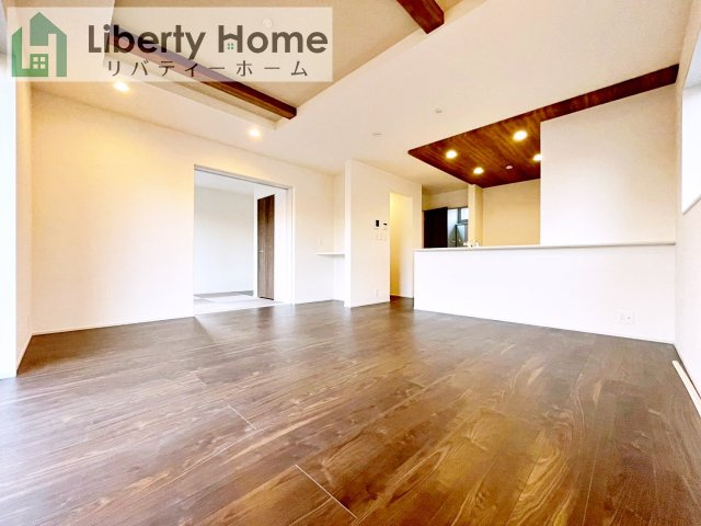 牛久市さくら台1丁目4期　新築戸建　6号棟の居間・リビング