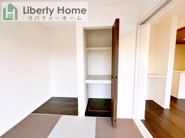 牛久市さくら台1丁目4期　新築戸建　6号棟の収納