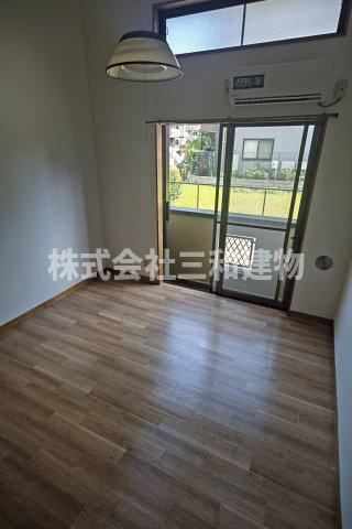 エスポワールの居間・リビング