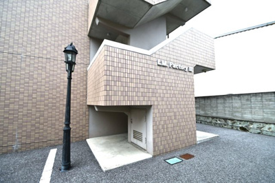 【エントランス】 | LM.Factory III