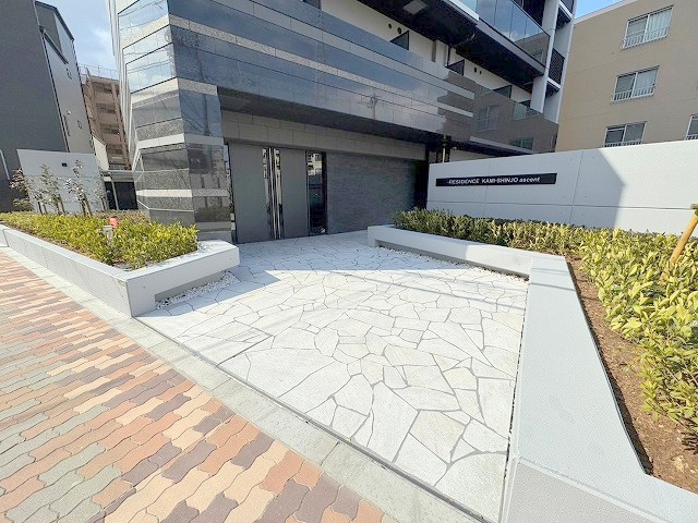 S‐RESIDENCE上新庄ascentのエントランス