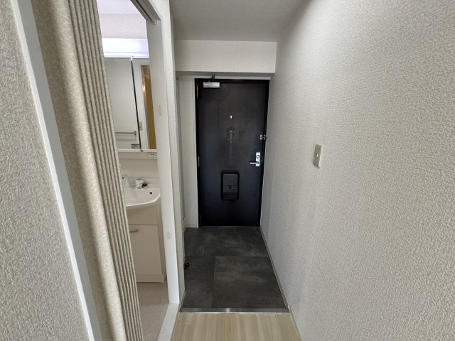 サンフラッツ南桜塚の玄関