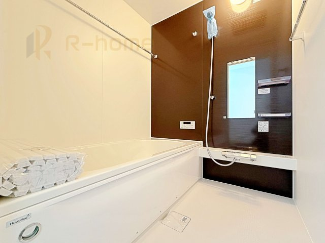 牛久市刈谷町9期　新築戸建て　1号棟の浴室|１坪タイプの大きなお風呂で、小さなお子様とご一緒に入浴いただける広さです！