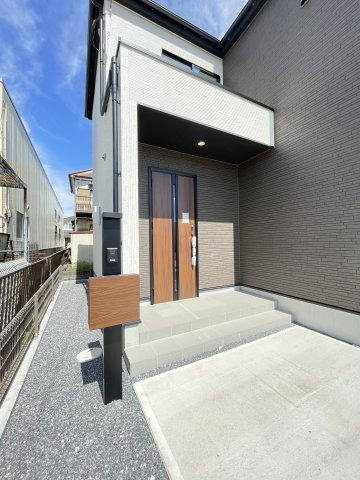 新築戸建・建売　大泉町吉田2期　GRAFARE　全2棟の玄関