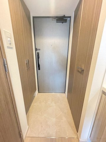 S-RESIDENCEドーム前千代崎の玄関