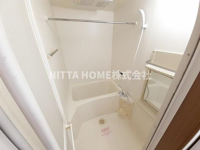 トゥー・ル・モンドの浴室|追い焚きや浴室乾燥機能付きのバスルームです(#^^#)