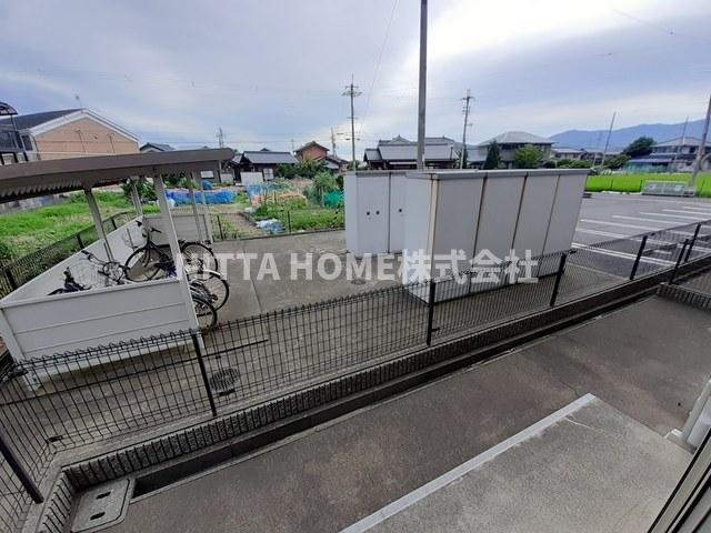 トゥー・ル・モンドのバルコニー|専用テラスも完備◎