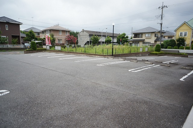 木村ロイヤルマンションⅤの駐車場|駐車場