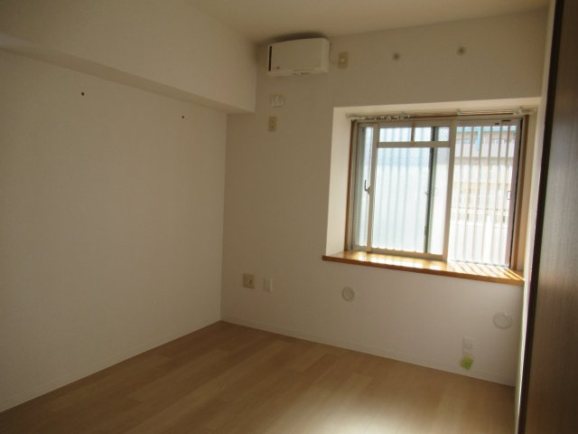 ルネシティ新在家南町３ＬＤＫの洋室|コンパクトで使いやすい洋室です