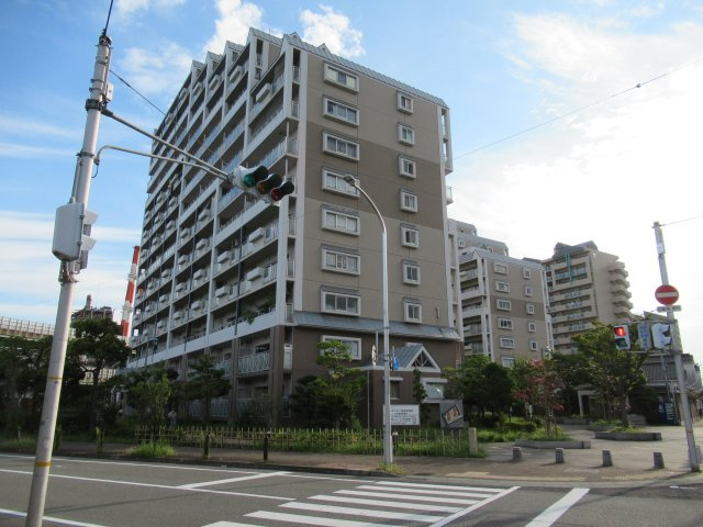 ルネシティ新在家南町３ＬＤＫの外観|建物外観を気になさる方へ、見た目の良い物件です