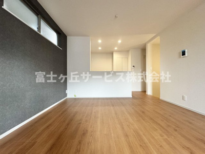 【キッチン】 | 静岡市駿河区小黒2丁目 3期 新築一戸建て 2号棟 | キッチン正面です