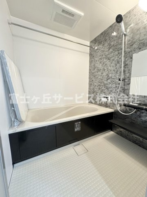 【浴室】 | 静岡市駿河区小黒2丁目 3期 新築一戸建て 2号棟 | ゆったりくつろげるお風呂です
