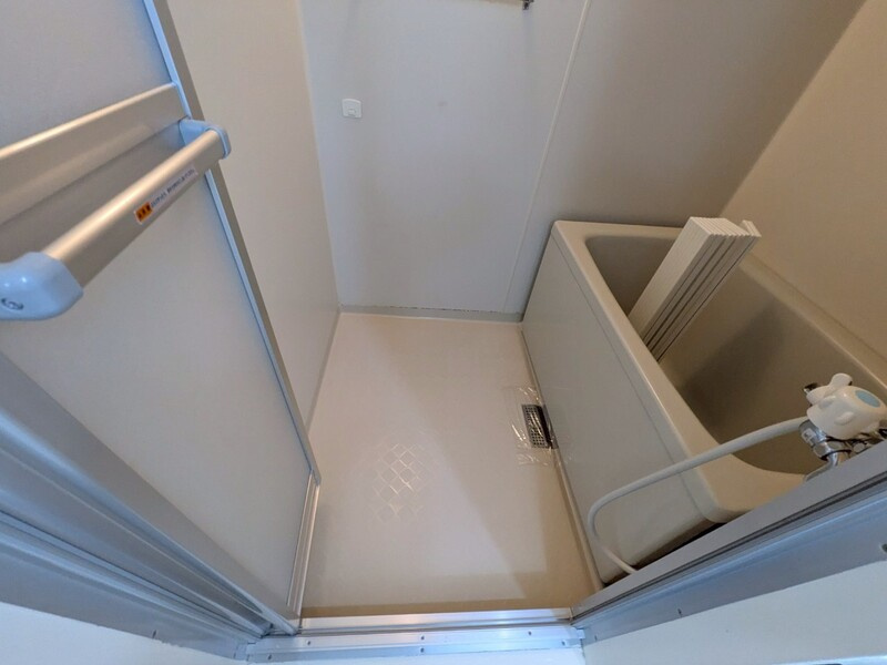 ウェルシー岡本の浴室