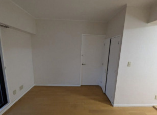 ウェルシー岡本の居間・リビング