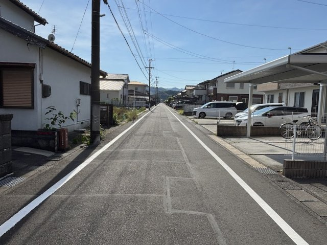 【前面道路含む現地写真】の画像