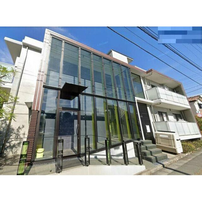 【外観】 | メープルオンザヒル | 鉄筋コンクリート造のがっちりとした建物。