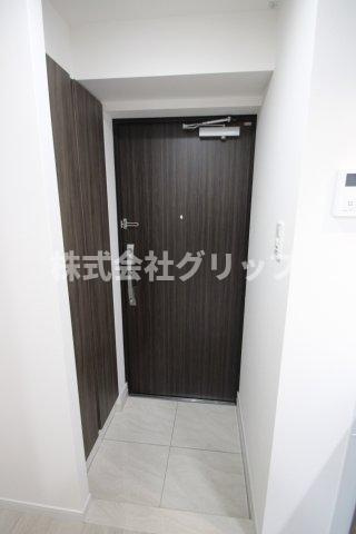 ラフィスタ横浜黄金町の玄関