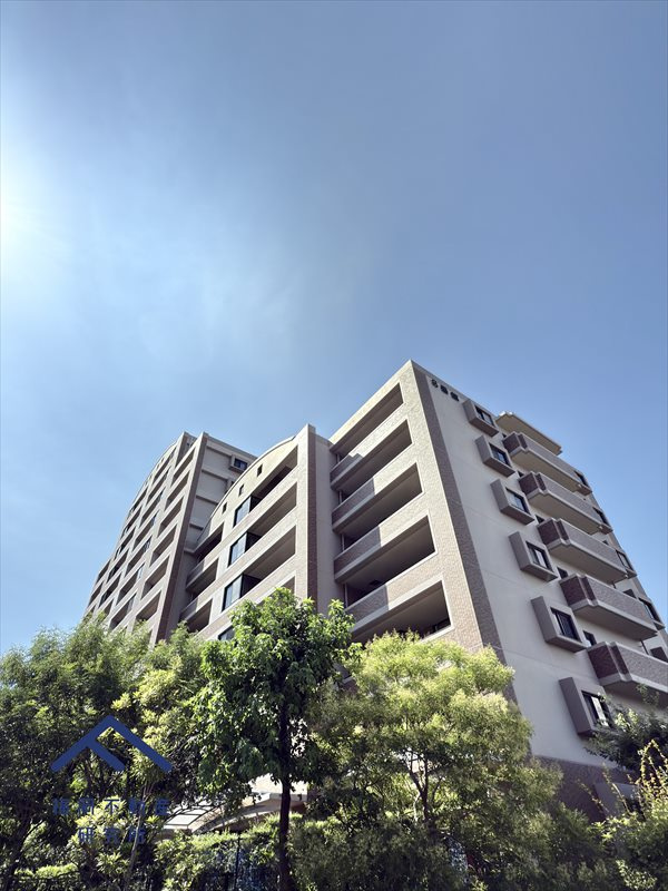 レークヒルズ野多目八番館の外観