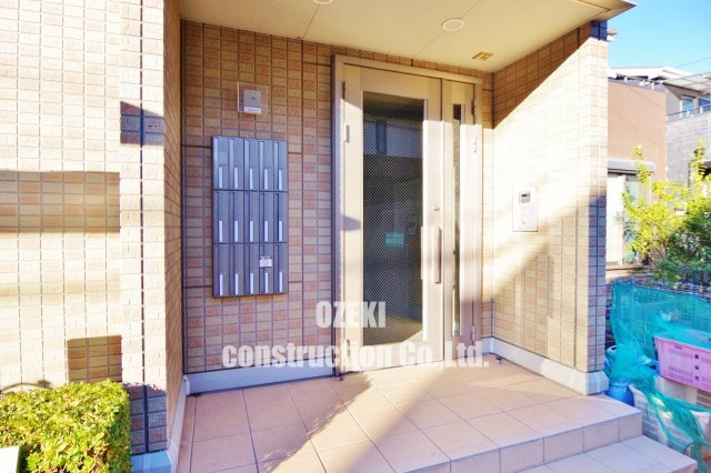 ディアコートLakeTownのエントランス