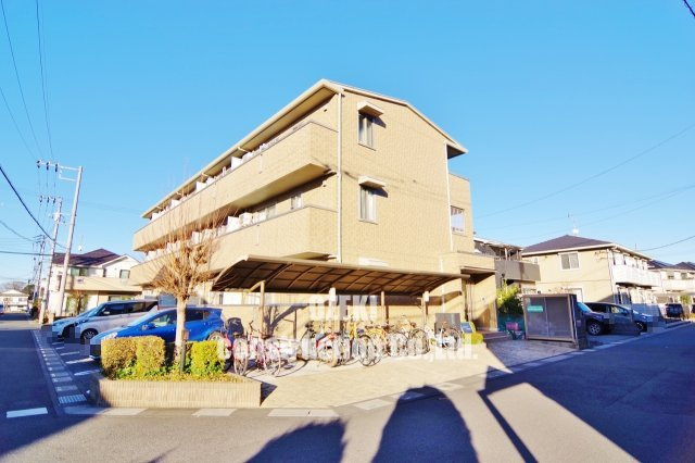 ディアコートLakeTownの外観