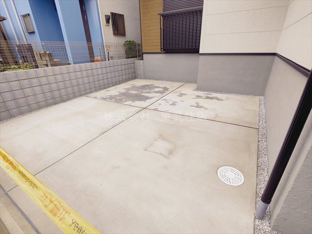 【前面道路含む現地写真】の画像