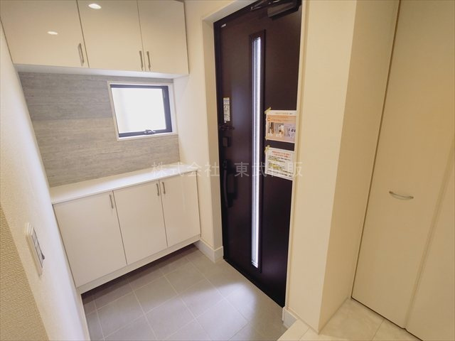 【玄関】 | 川越市仙波町 | 収納もある玄関です