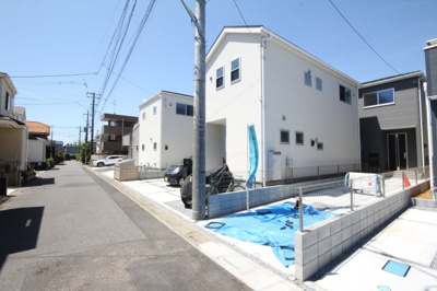 【前面道路含む現地写真】 | 彦成1丁目全6棟