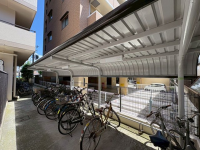 【駐輪場】 | ディオフェルティ住吉公園通り | デイリーカナートまで徒歩６分！サンディまで徒歩６分！万代まで徒歩８分！毎日のお買い物に便利♪その日の特売日などでスーパーを選べますね♪