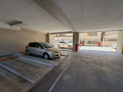 【駐車場】 | ディオフェルティ住吉公園通り | 【ＬＤＫ約１０．８帖】南向きの大きな窓のあるリビングは、陽光あふれる明るい空間です♪居心地良く、ご家族皆がゆったり寛げる憩いの空間となりそうです♪