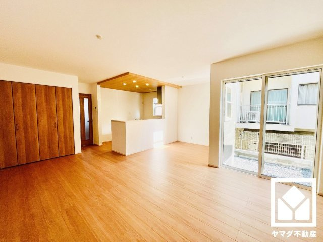 八幡市男山松里　第3　2号棟