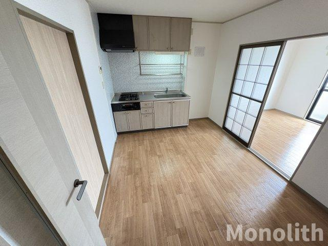 フォーエバーハイツの居間・リビング