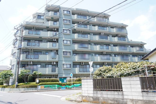 ライオンズマンション越谷南の外観