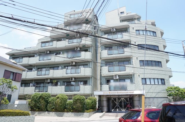 ライオンズマンション越谷南の外観