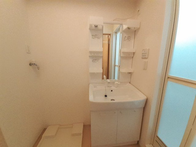 【洗面所】 | アルドール・レジデンスＢ | ゆったりとスペースのある洗面所