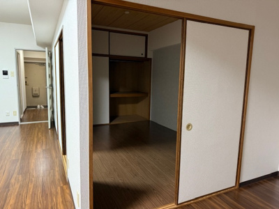 【洋室】 | ベストレジデンス青山 | 洋室です