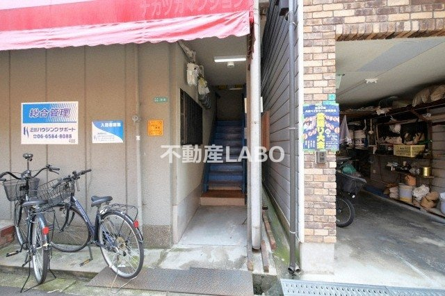 ガレン弁天のエントランス