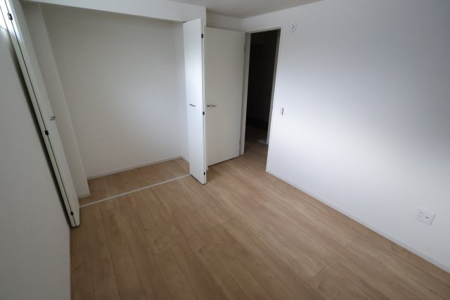 《仲介手数料無料》練馬区石神井台３丁目20-24新築一戸建てKEIAI STYLEの洋室|撮影日 2025年9月25日 14:30 晴れ