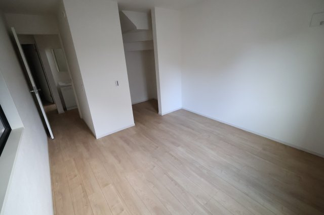 《仲介手数料無料》練馬区石神井台３丁目20-24新築一戸建てKEIAI STYLEの洋室|撮影日 2025年9月25日 14:30 晴れ